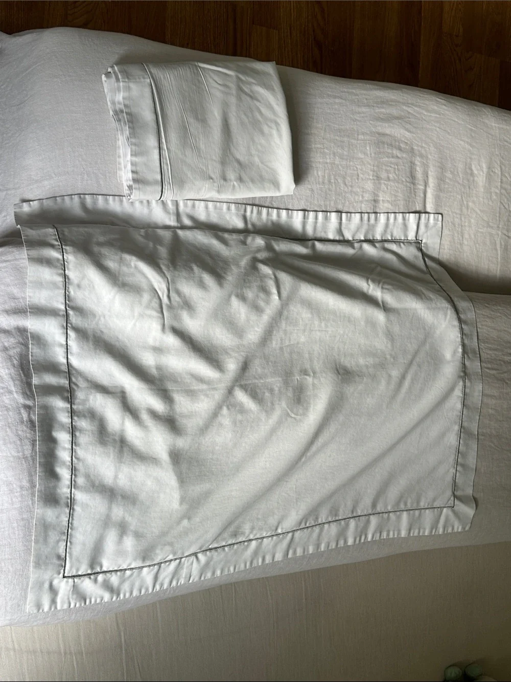 The Studio 4301 Embroidery Collection pillowcase set